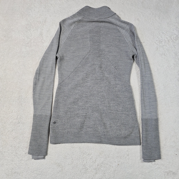 Lululemon Sweater Womens 8 Gray 100% Merino Wool Full Zip Jacket Knit Athletic - Picture 6 of 9